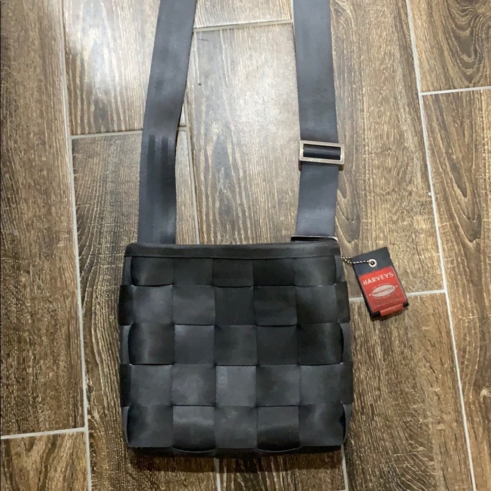 Harvey’s Seatbelt Bag